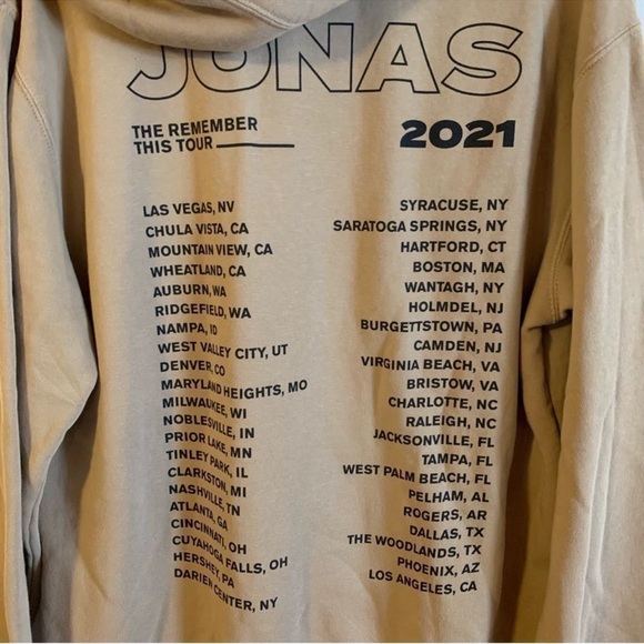 Jonas Brothers Hoodie 2021 Official US Tour Dates Merch Size M - Picture 3 of 4